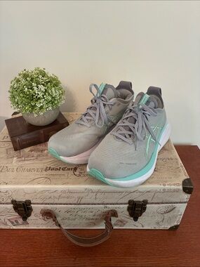 ASICS Gel-Nimbus 27 (Piedmont Grey & Illuminate Mint)